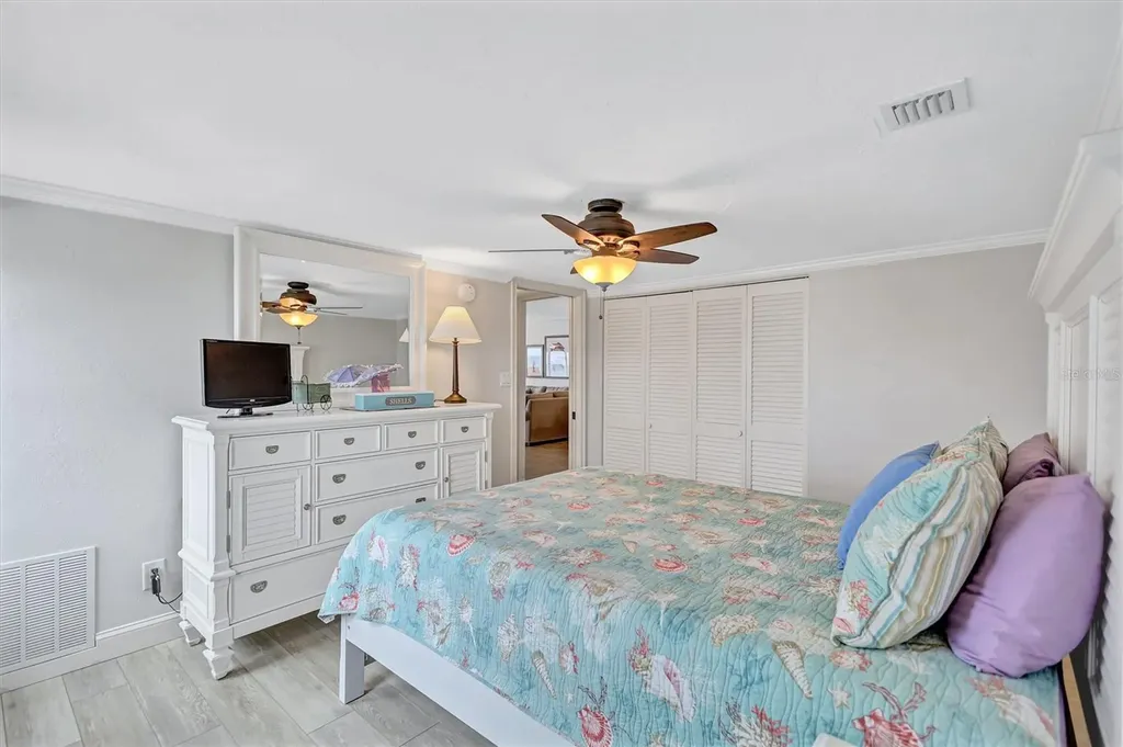 6140 Midnight Pass Road Sarasota FL 34242
