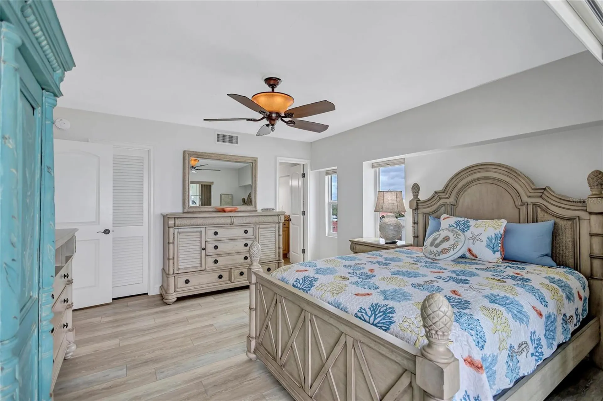 6140 Midnight Pass Road Sarasota FL 34242