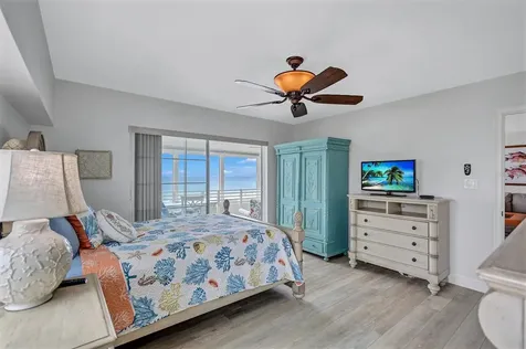 6140 Midnight Pass Road Sarasota FL 34242