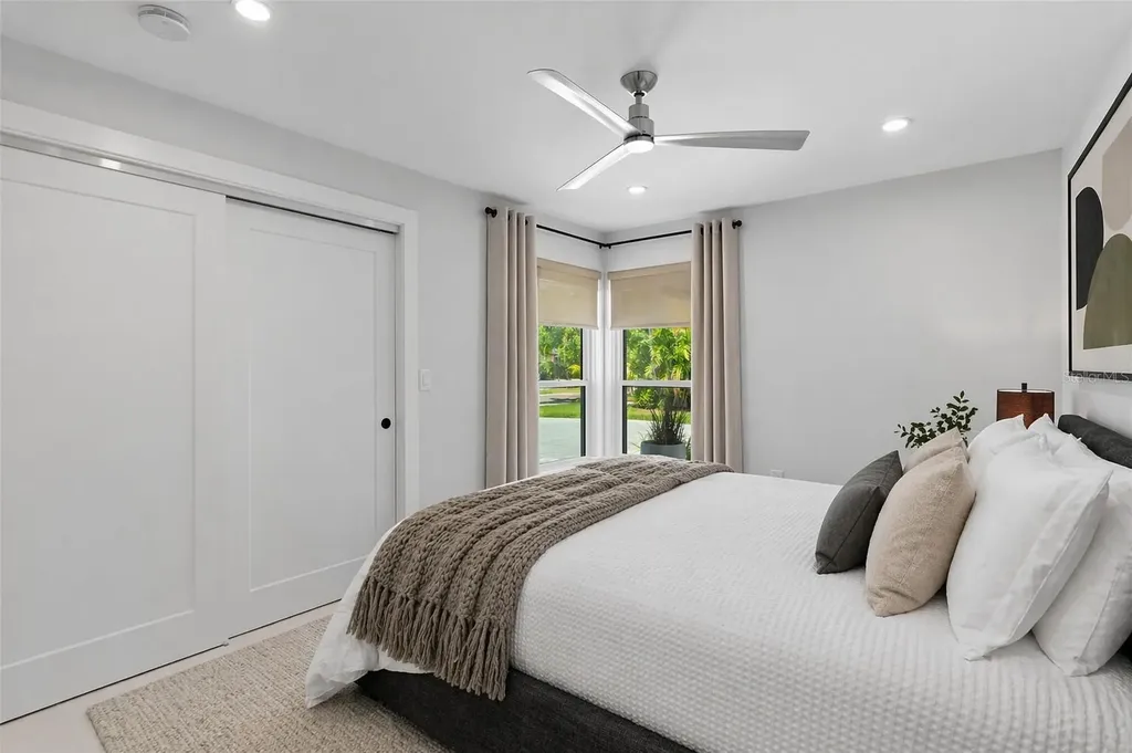 631 Harbor Island Clearwater Beach FL 33767