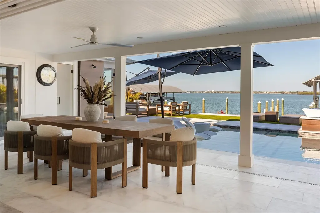 631 Harbor Island Clearwater Beach FL 33767