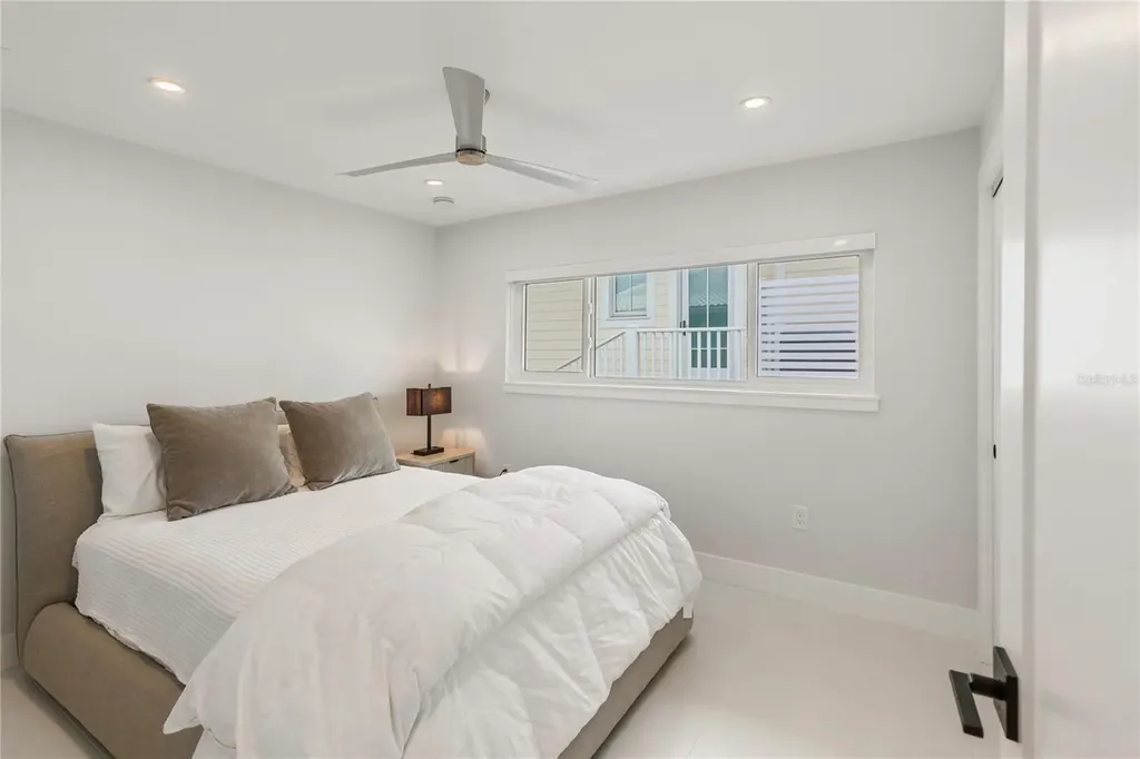 631 Harbor Island Clearwater Beach FL 33767