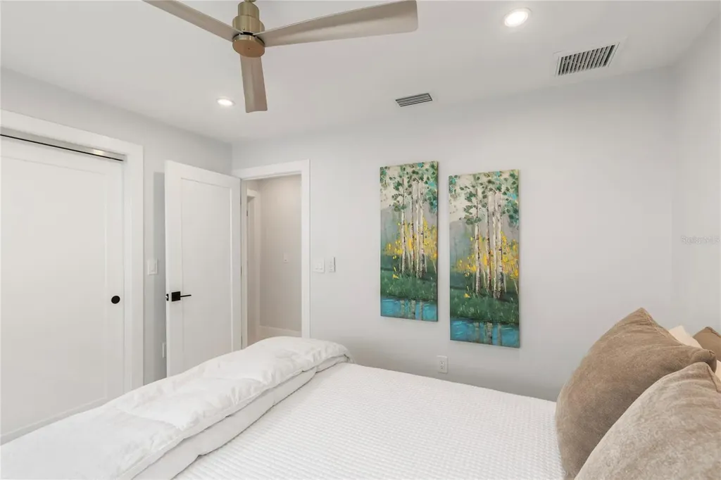 631 Harbor Island Clearwater Beach FL 33767