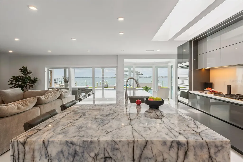631 Harbor Island Clearwater Beach FL 33767