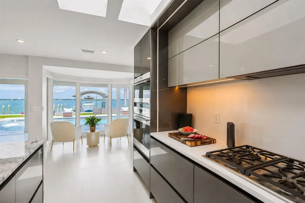 631 Harbor Island Clearwater Beach FL 33767