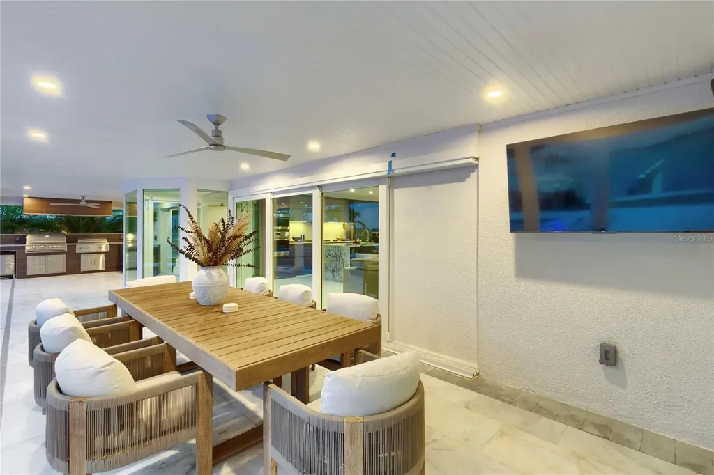 631 Harbor Island Clearwater Beach FL 33767