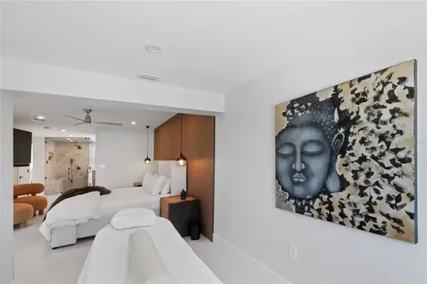 631 Harbor Island Clearwater Beach FL 33767