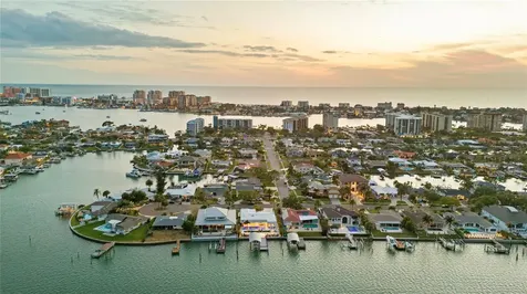 631 Harbor Island Clearwater Beach FL 33767