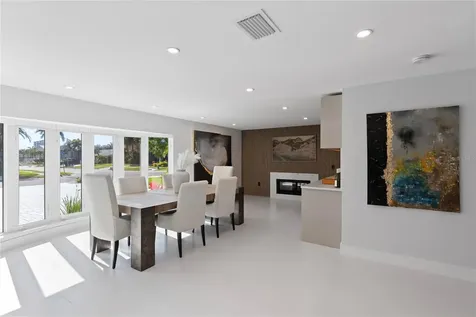 631 Harbor Island Clearwater Beach FL 33767