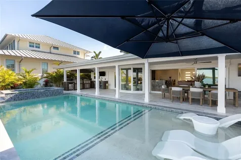 631 Harbor Island Clearwater Beach FL 33767