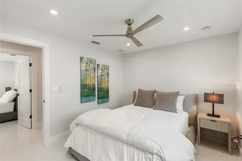 631 Harbor Island Clearwater Beach FL 33767