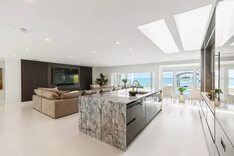 631 Harbor Island Clearwater Beach FL 33767