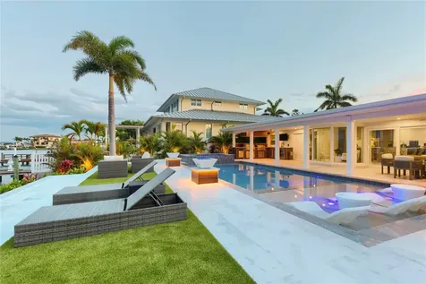 631 Harbor Island Clearwater Beach FL 33767