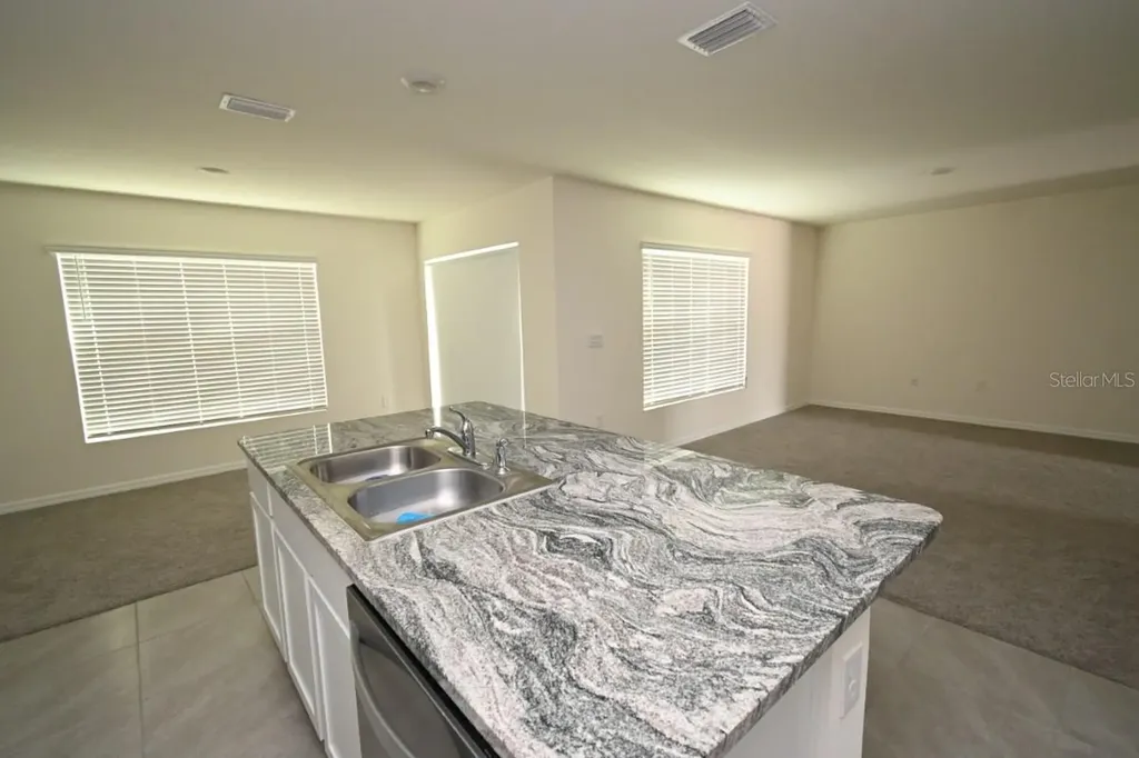 36698 Spanish Rose Drive Dade City FL 33525