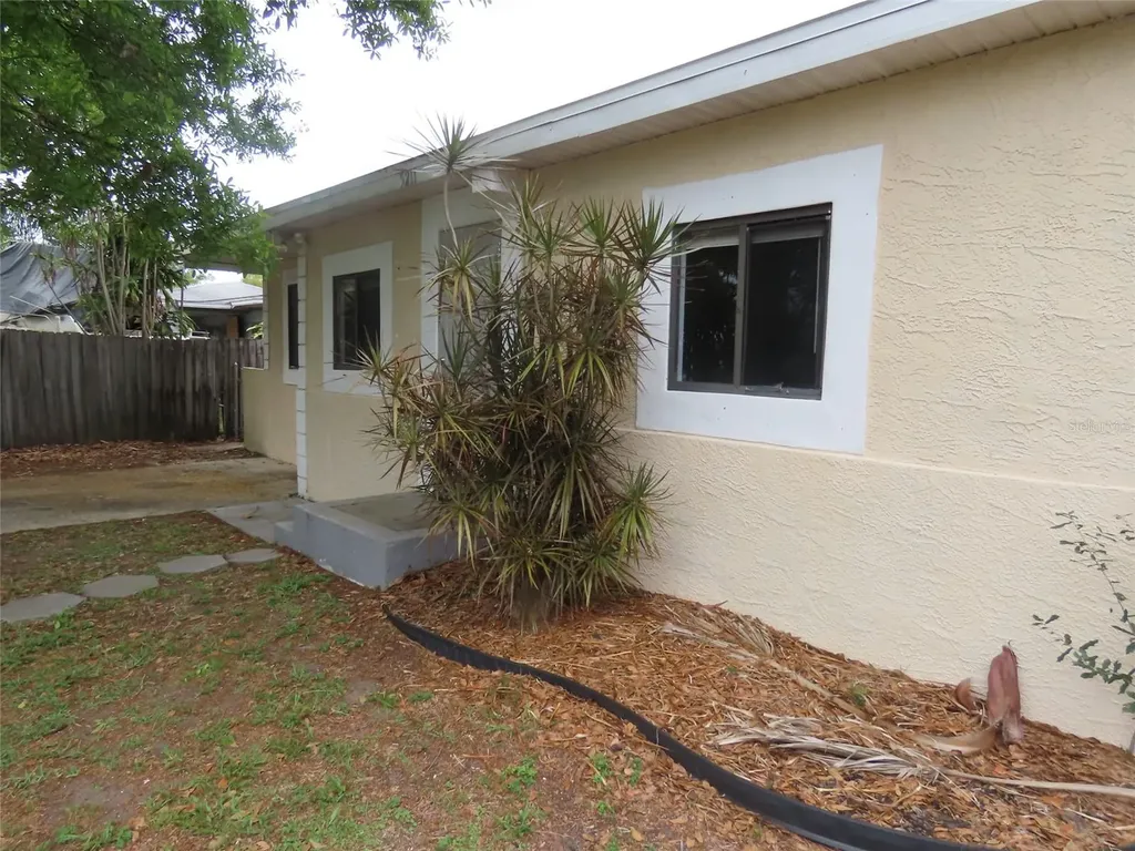 5211 Jersey Avenue S Gulfport FL 33707
