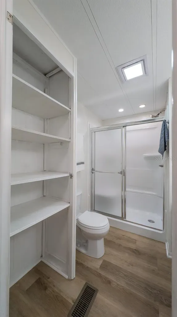 229 Dixie Tarpon Springs FL 34689