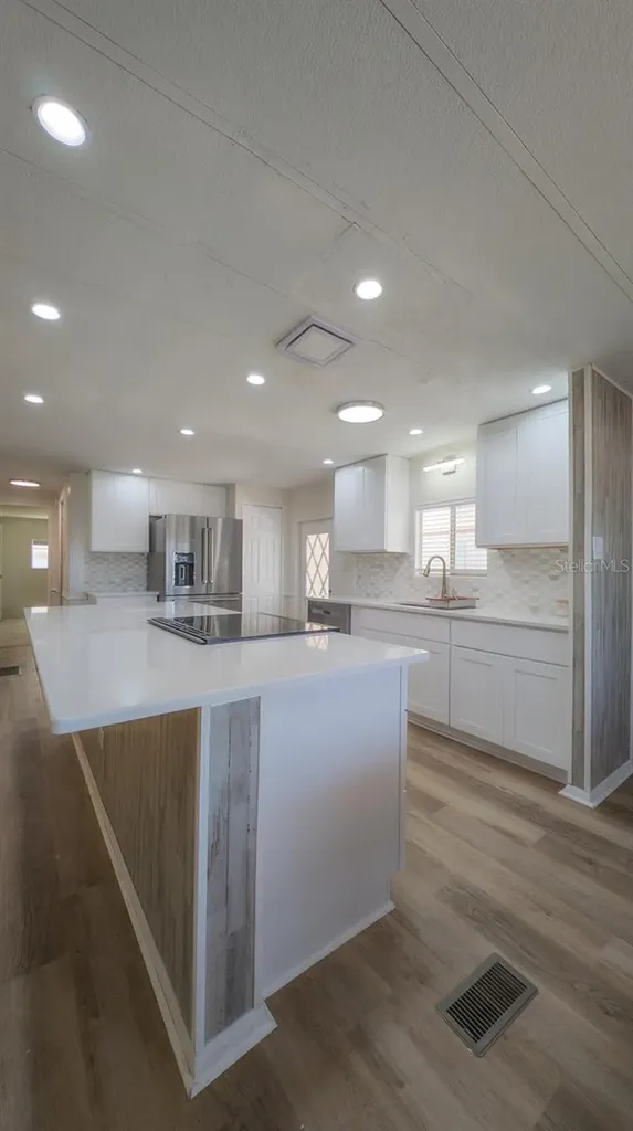 229 Dixie Tarpon Springs FL 34689