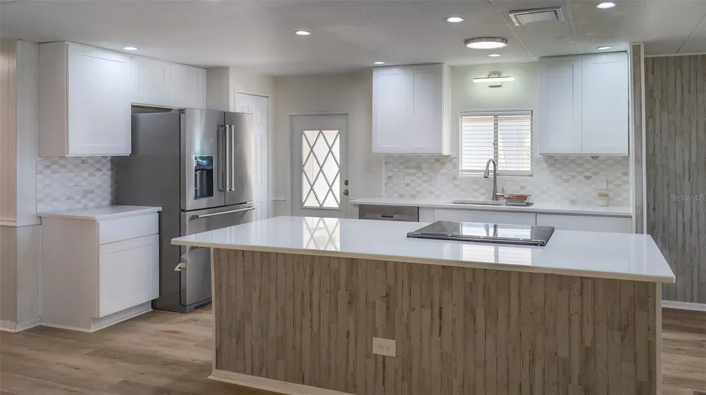 229 Dixie Tarpon Springs FL 34689