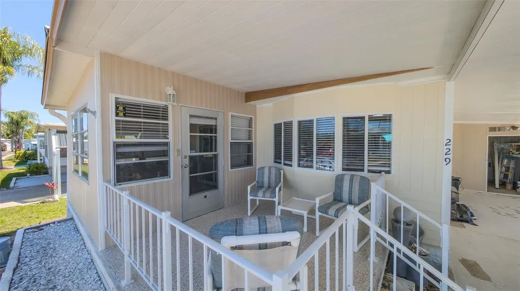 229 Dixie Tarpon Springs FL 34689