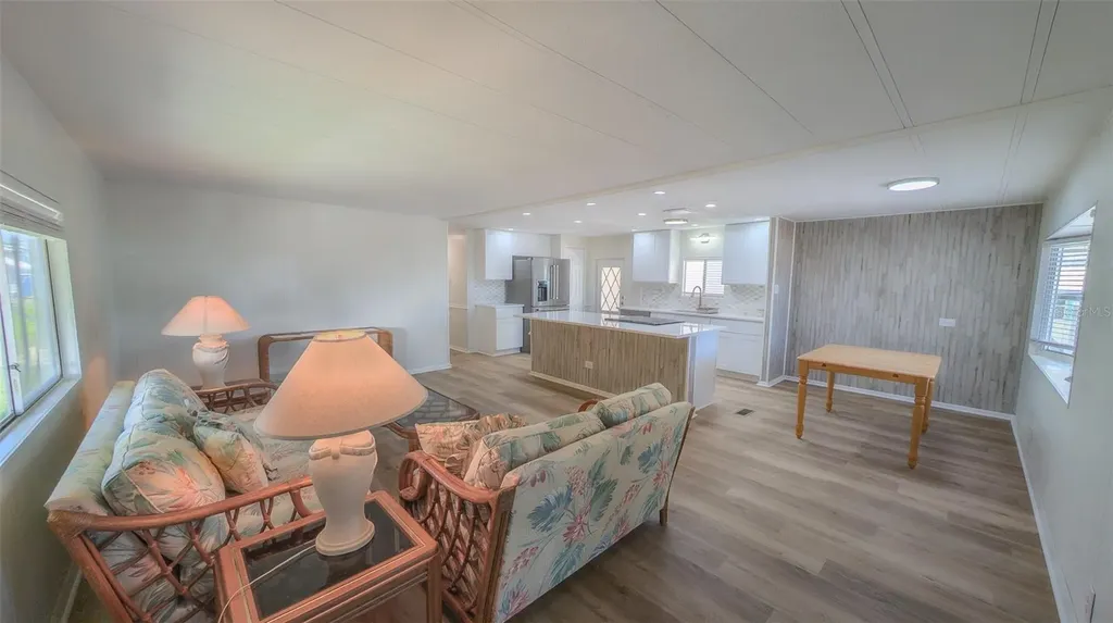 229 Dixie Tarpon Springs FL 34689