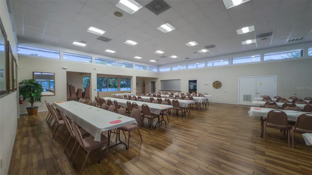 229 Dixie Tarpon Springs FL 34689