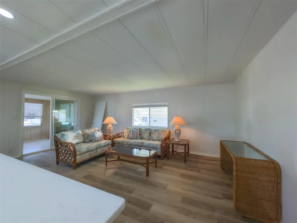 229 Dixie Tarpon Springs FL 34689