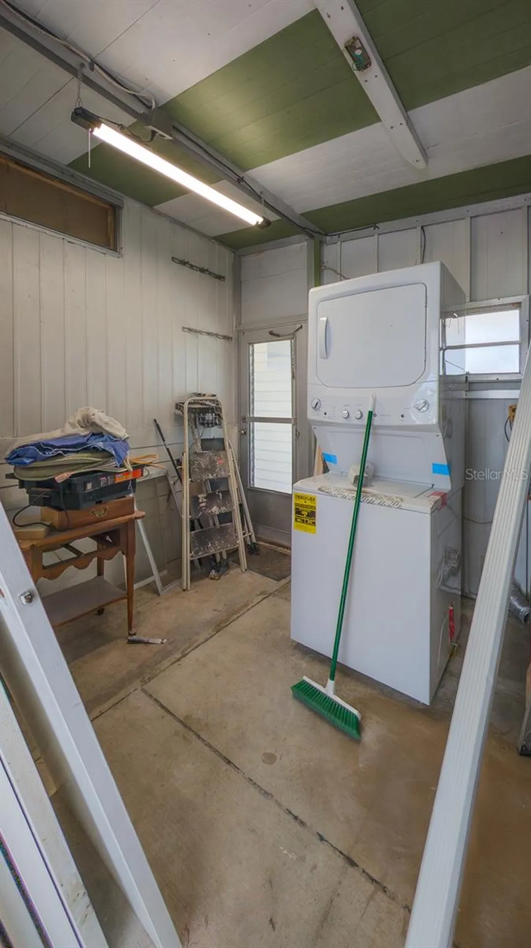 229 Dixie Tarpon Springs FL 34689