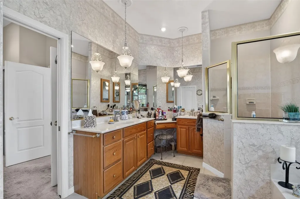 4940 Bridgehampton Boulevard Sarasota FL 34238