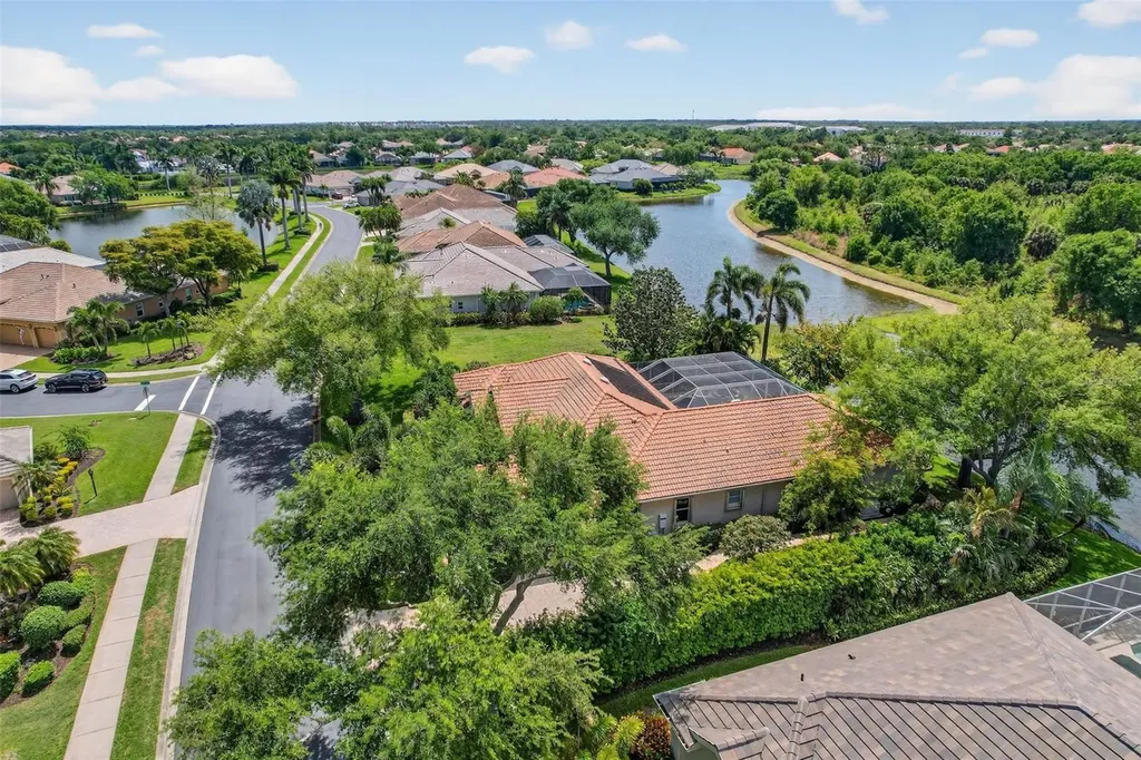 4940 Bridgehampton Boulevard Sarasota FL 34238