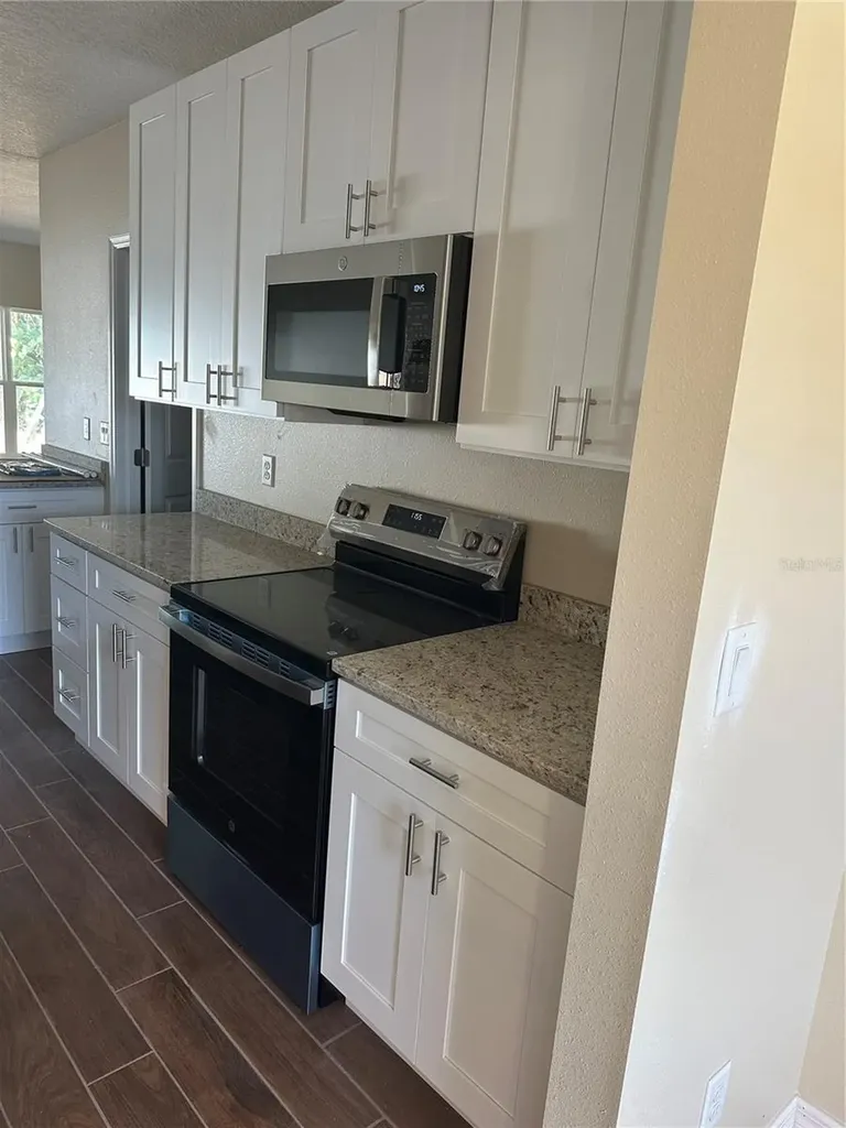 1072 Bridlewood Way Brandon FL 33511