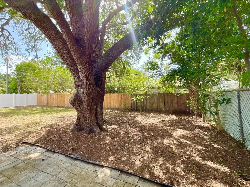 644 Manor Drive W Dunedin FL 34698