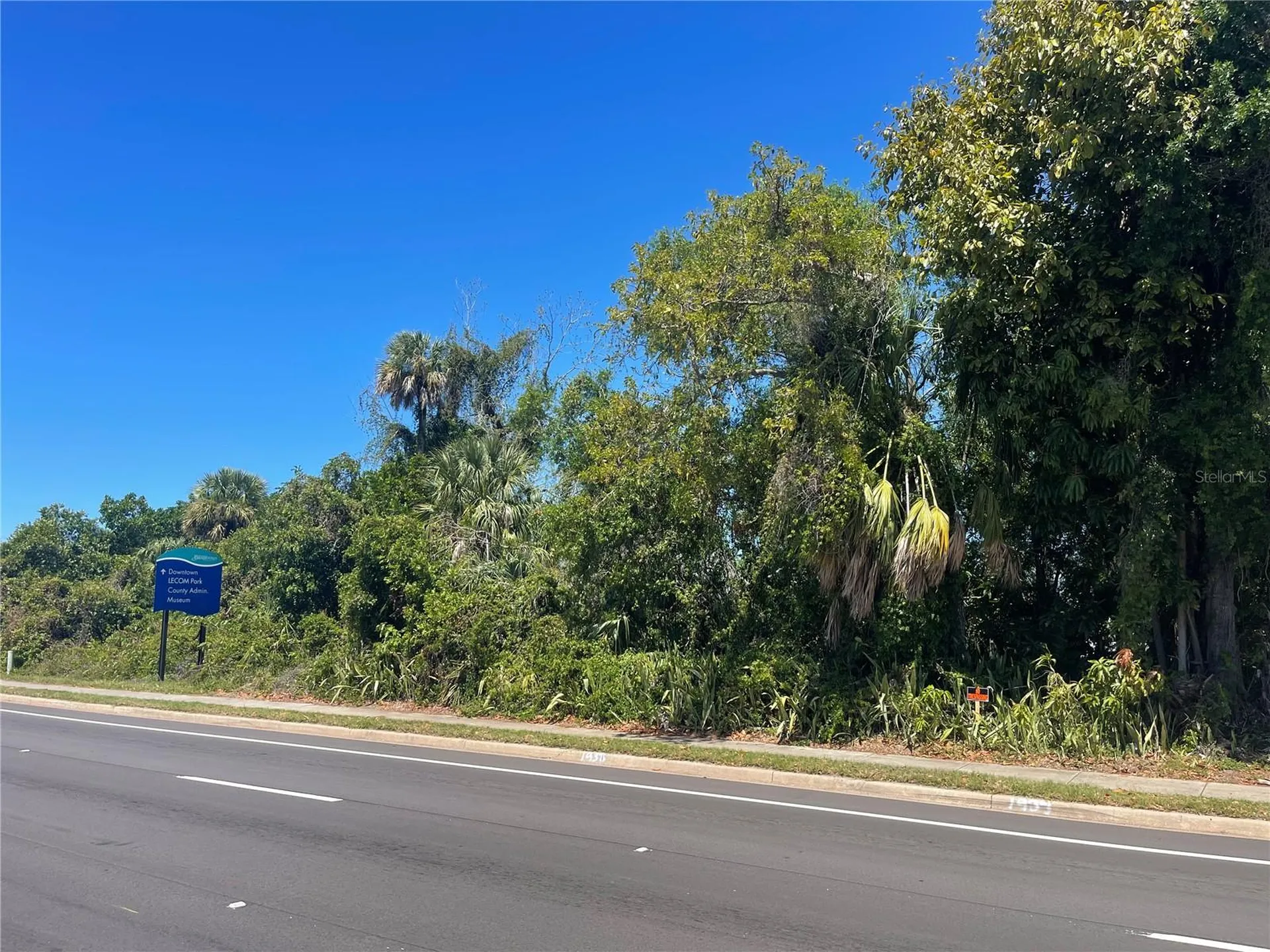 1519 Manatee Avenue E Bradenton FL 34208