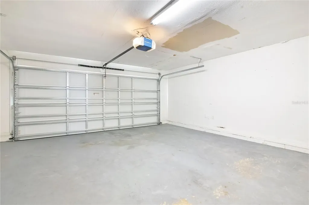 370 N Lake Avenue Apopka FL 32703