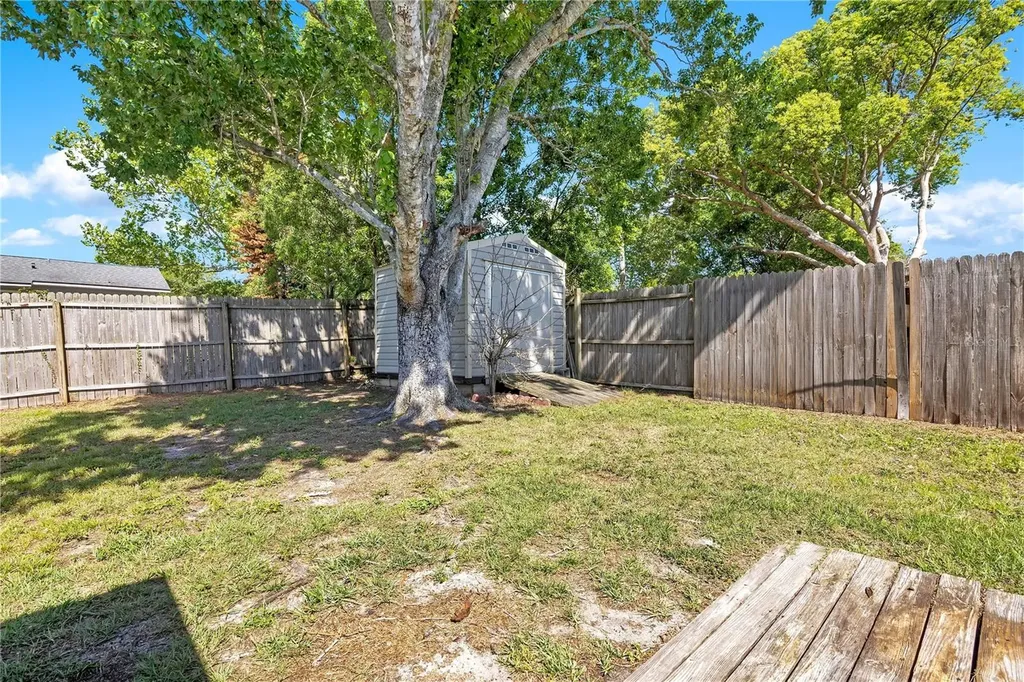 370 N Lake Avenue Apopka FL 32703