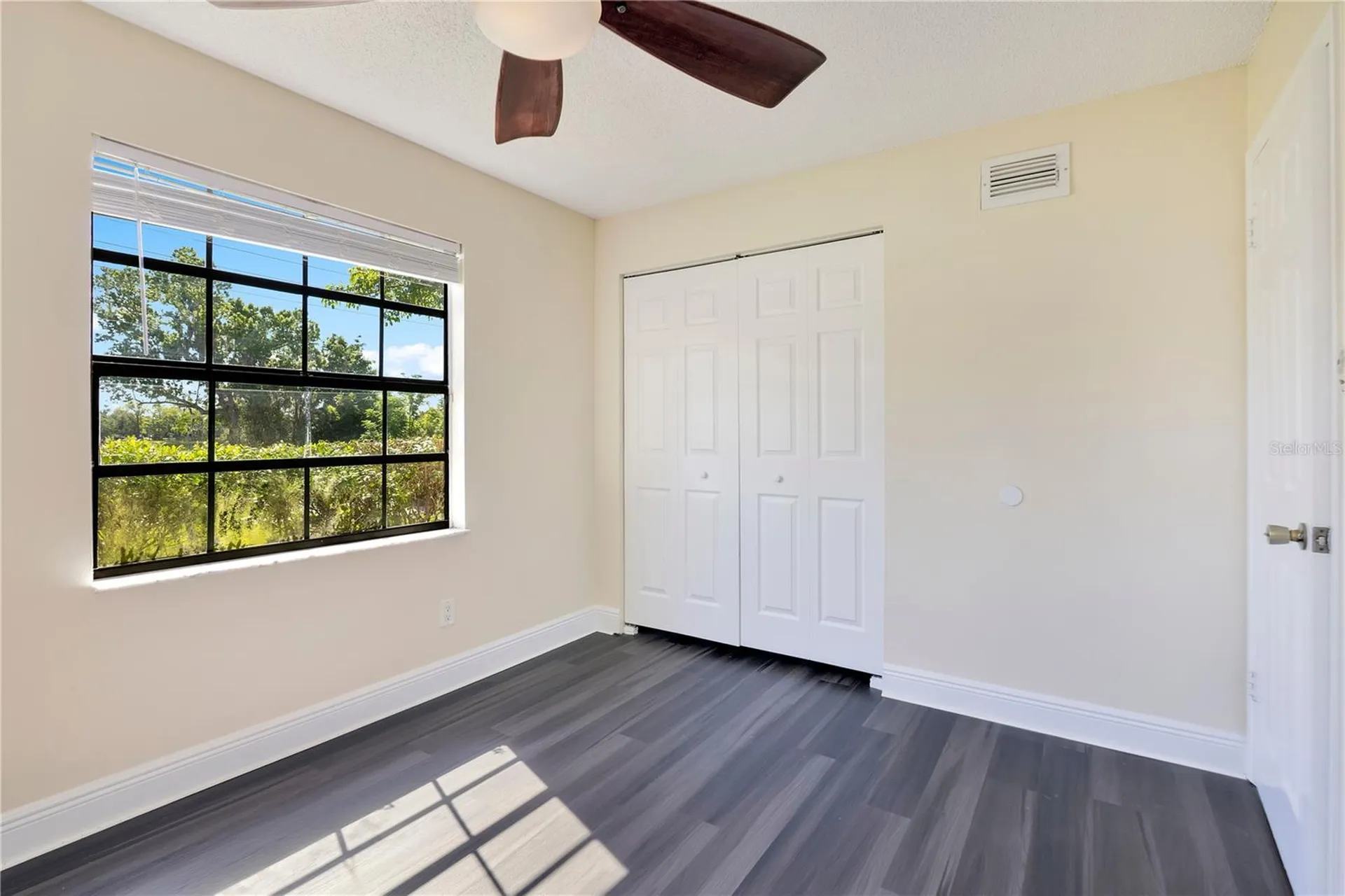 370 N Lake Avenue Apopka FL 32703