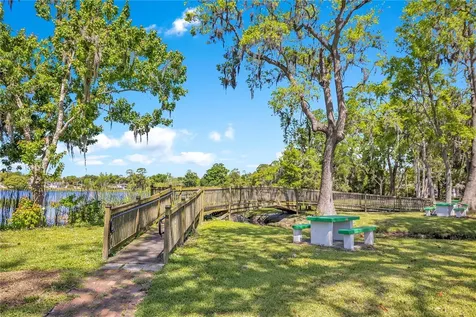 370 N Lake Avenue Apopka FL 32703