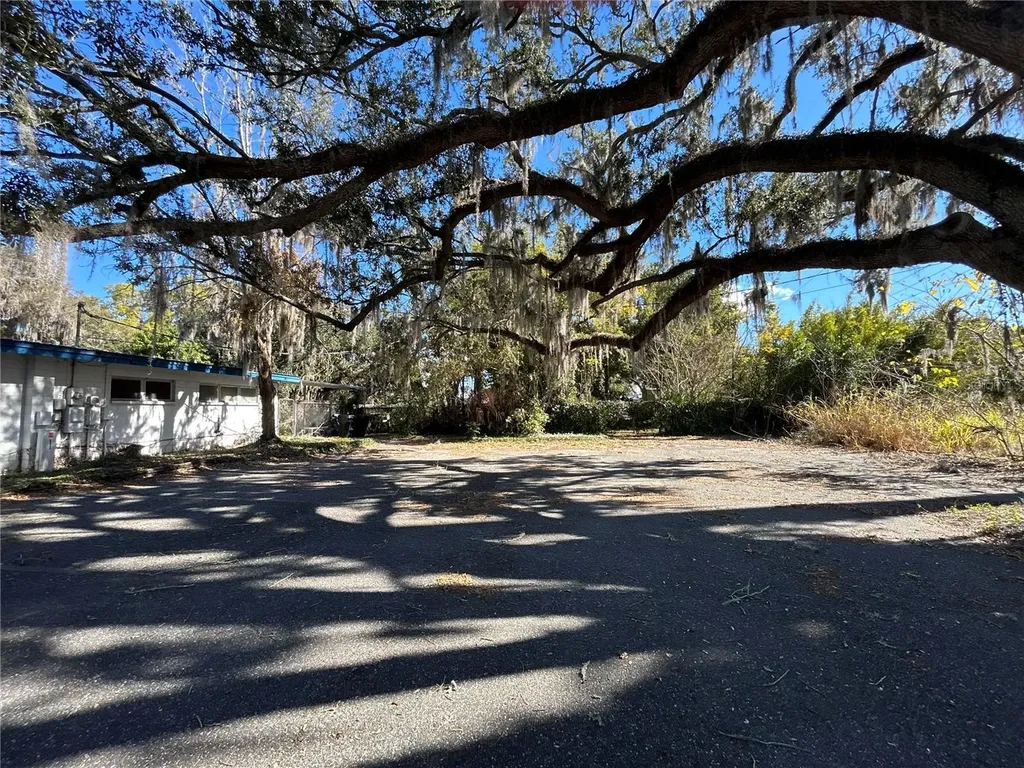 404 Perkins Street Leesburg FL 34748
