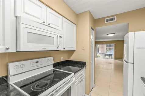 7510 Presley Place Tampa FL 33617