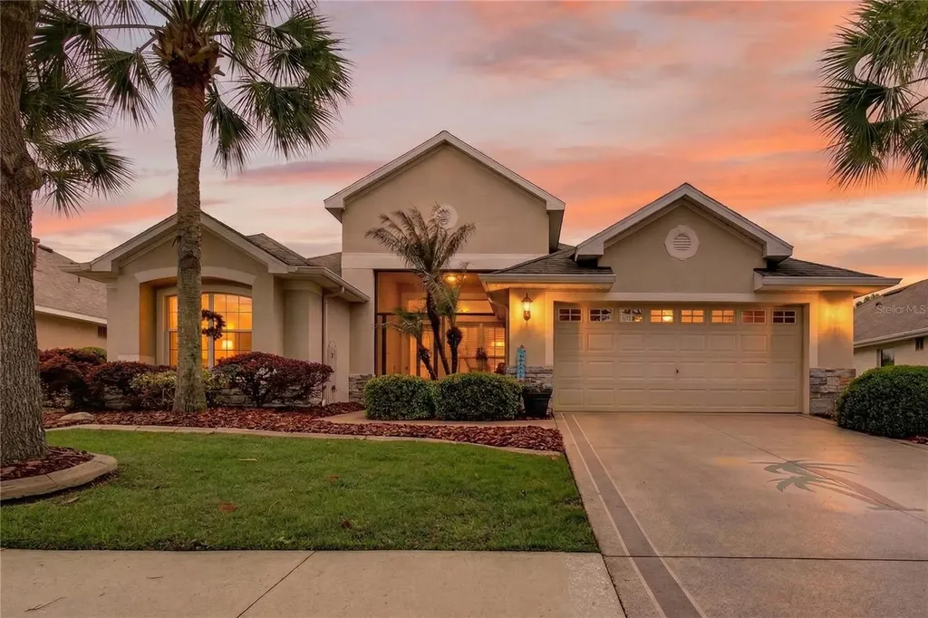 8927 Bridgeport Bay Circle Mount Dora FL 32757