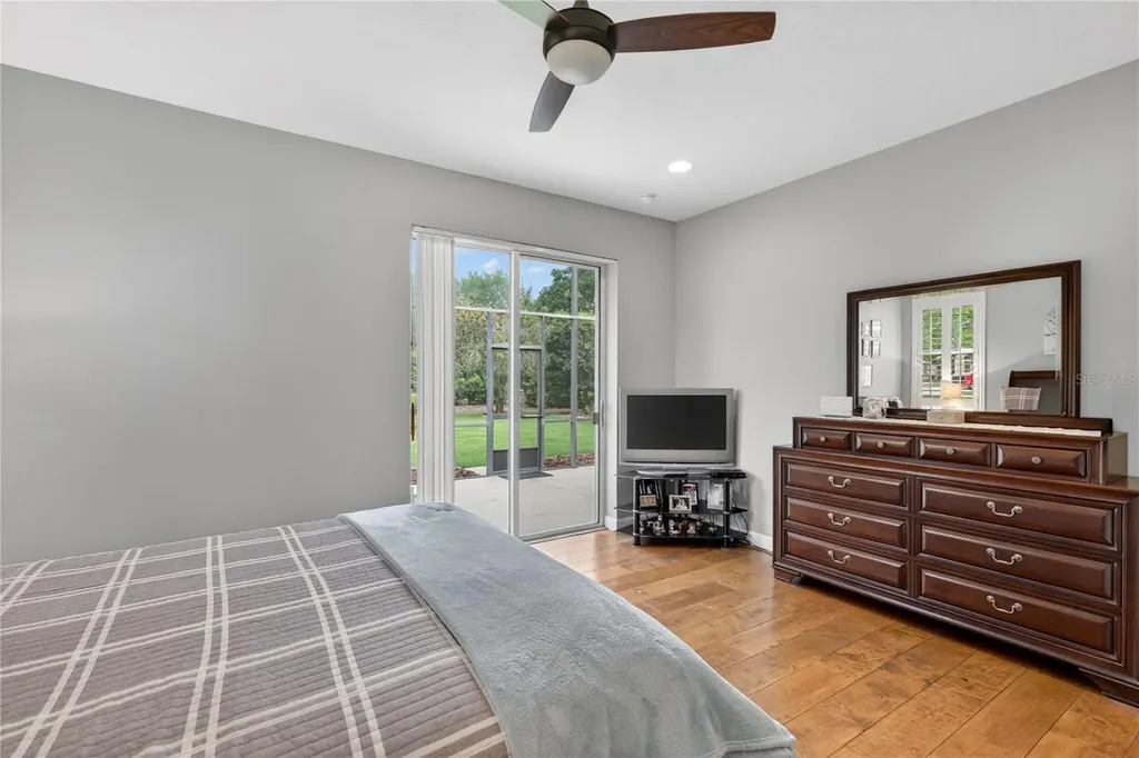 8927 Bridgeport Bay Circle Mount Dora FL 32757