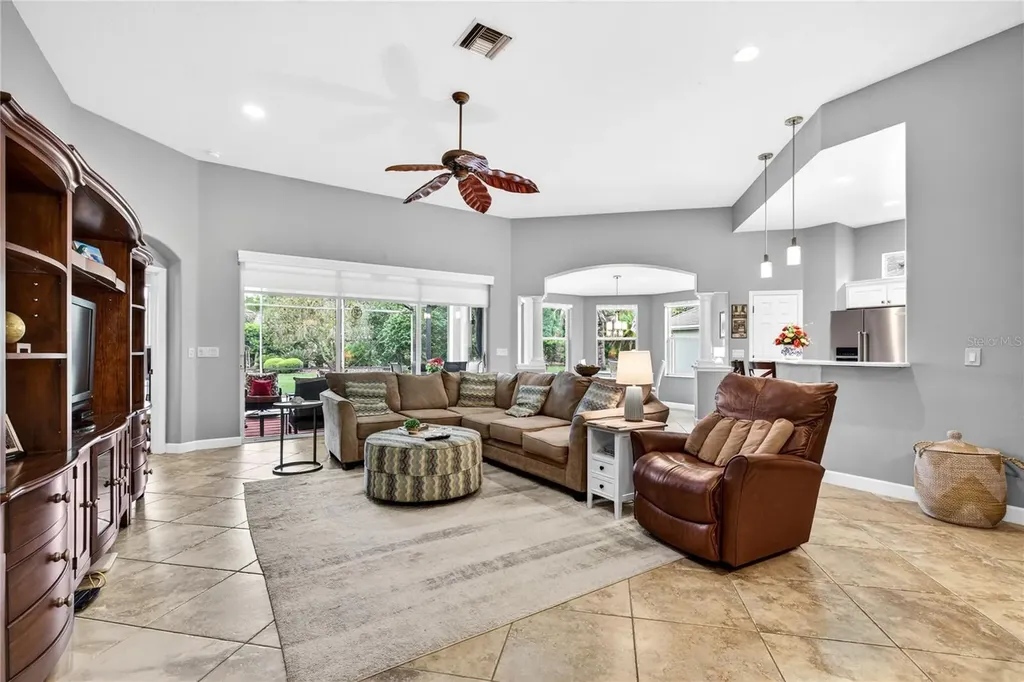 8927 Bridgeport Bay Circle Mount Dora FL 32757