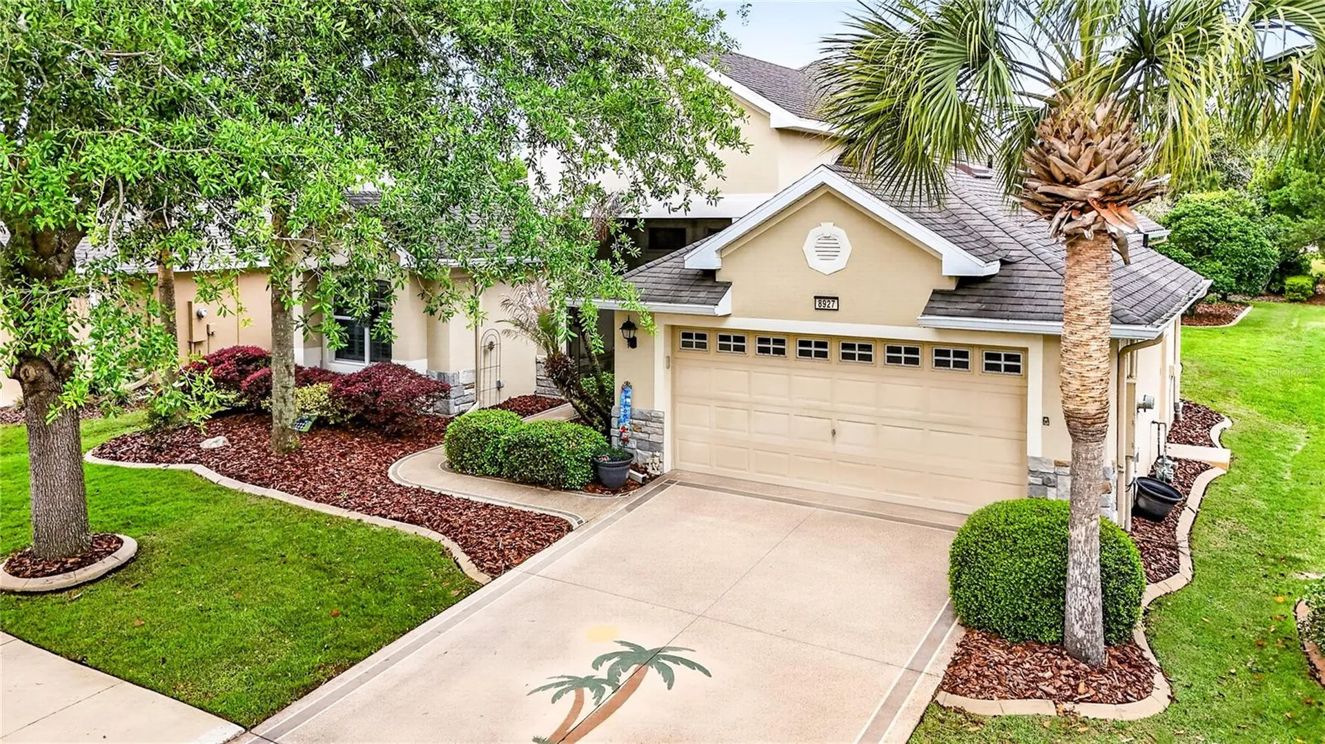 8927 Bridgeport Bay Circle Mount Dora FL 32757