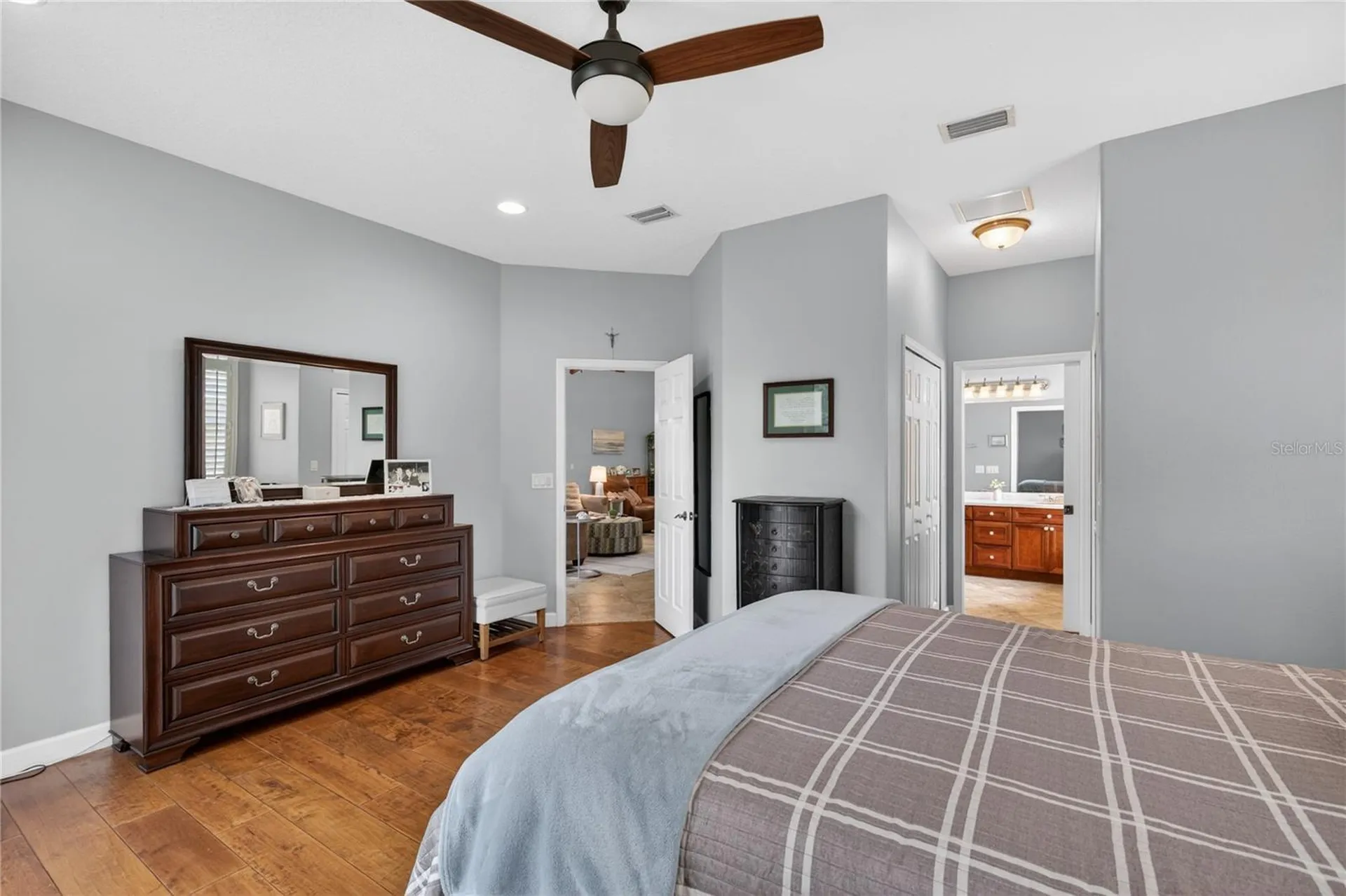 8927 Bridgeport Bay Circle Mount Dora FL 32757
