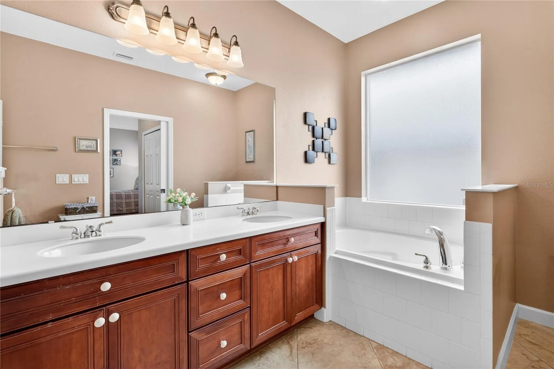 8927 Bridgeport Bay Circle Mount Dora FL 32757