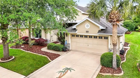 8927 Bridgeport Bay Circle Mount Dora FL 32757