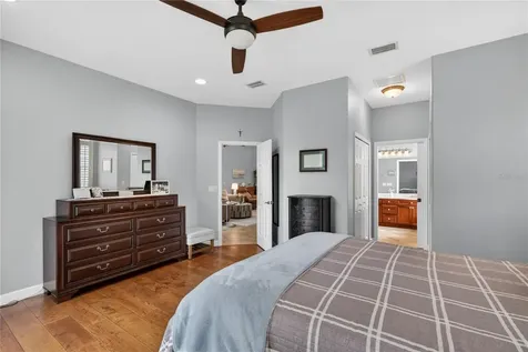 8927 Bridgeport Bay Circle Mount Dora FL 32757