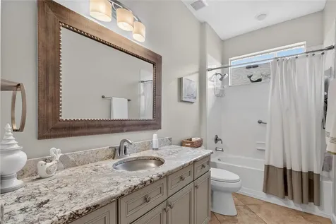 8927 Bridgeport Bay Circle Mount Dora FL 32757