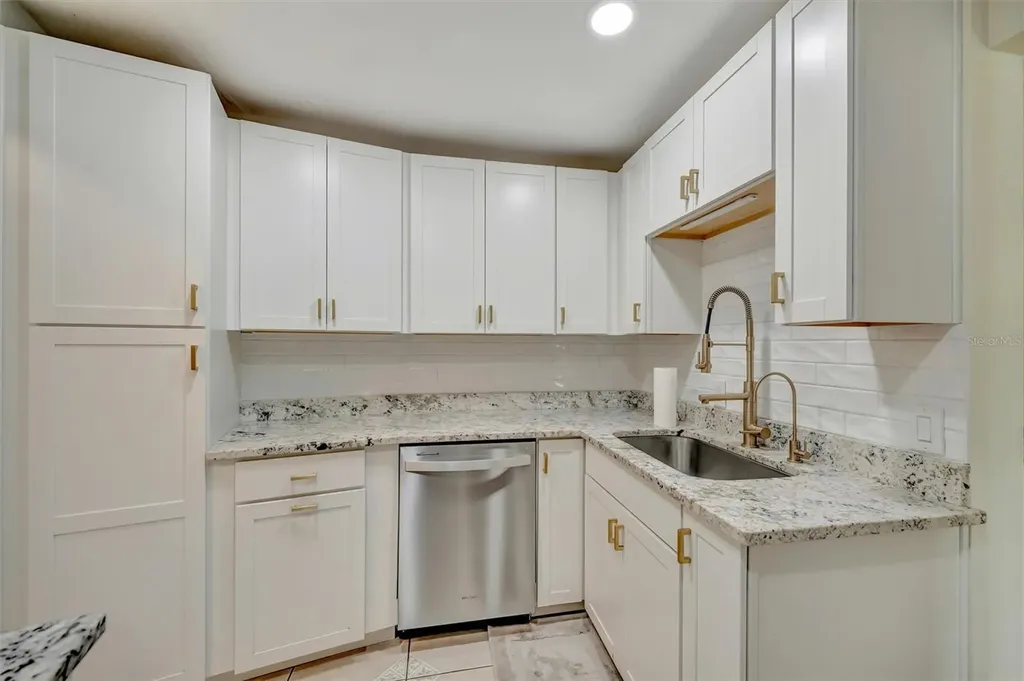 270 Dragon Road Venice FL 34293
