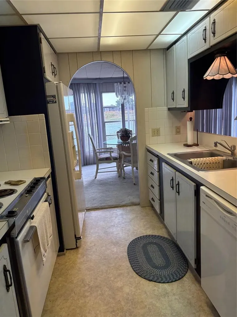 10057 110th Place Largo FL 33773