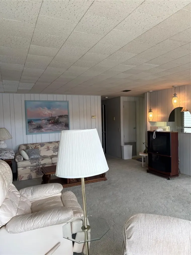 10057 110th Place Largo FL 33773